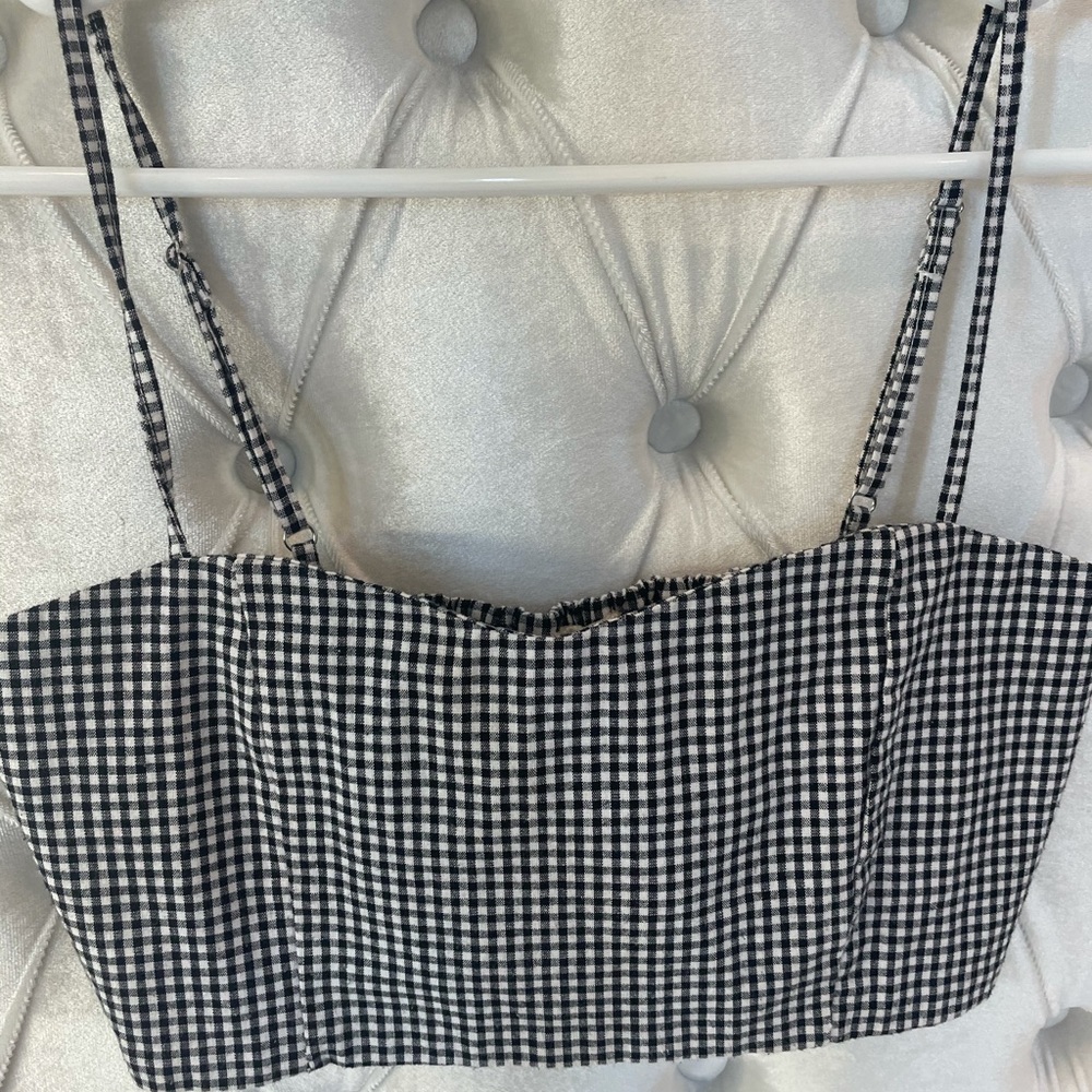 Brandy Melville Crop Top